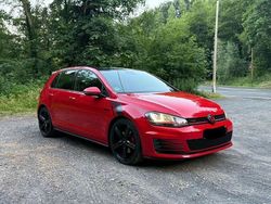 Rot Gebraucht 2016 VW Golf VII GTI Kleinwagen | 16.099 € (Fairer Preis)