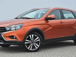 Orange Gebraucht 2018 Lada Vesta Kombi | 8.770 € (Fairer Preis)