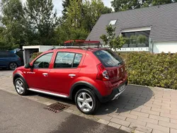 Rot Gebraucht 2012 Dacia Sandero Stepway Kleinwagen | 3.900 € (Guter Preis)
