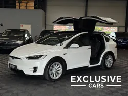 Weiß Gebraucht 2018 Tesla Model X SUV | 37.950 € (Guter Preis)