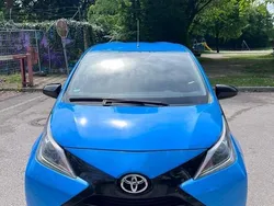 Blau Gebraucht 2015 Toyota Aygo Kleinwagen | 6.900 € (Etwas zu teuer)