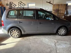Grau Gebraucht 2005 VW Touran Conceptline Van / Kleinbus | 1.200 € (Guter Preis)