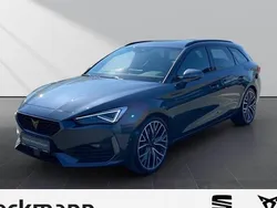Grau Gebraucht 2024 Cupra Leon VZ Kombi | 37.990 € (Fairer Preis)