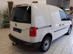 Candyweiß Gebraucht 2019 VW Caddy Van / Kleinbus | 22.850 € (Teuer)