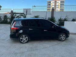 Schwarz Gebraucht 2010 Renault Grand Scénic III Van / Kleinbus | 3.500 € (Fairer Preis)