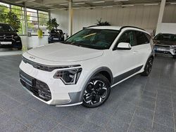 Snow white pearl Gebraucht 2024 Kia e-Niro Inspiration SUV | 46.950 €