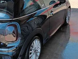 Schwarz Gebraucht 2018 Mini Cooper Seven Kleinwagen | 14.490 € (Fairer Preis)