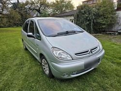 Grau Gebraucht 2004 Citroën Xsara Kleinwagen | 2.499 €
