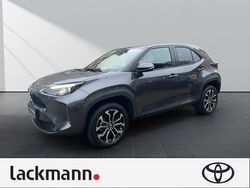 Grey metallic Gebraucht 2022 Toyota Yaris Cross Team SUV | 23.990 € (Guter Preis)