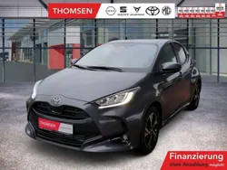 Marlin grau Neu 2024 Toyota Yaris Hybrid Team Kleinwagen | 27.785 € (Etwas zu teuer)