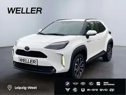 Weiss Neu 2025 Toyota Yaris Cross SUV | 31.490 € (Etwas zu teuer)