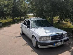 Weiß Gebraucht 1991 Mercedes 190 Limousine | 5.199 €