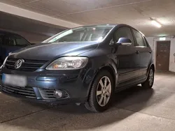 Blau Gebraucht 2007 VW Golf Plus Comfortline Van / Kleinbus | 2.850 € (Guter Preis)