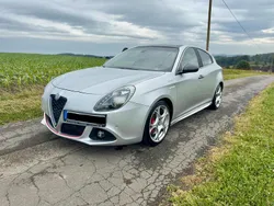 Silber Gebraucht 2014 Alfa Romeo Giulietta Quadrifoglio Verde Kleinwagen | 15.850 €