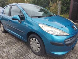Blau Gebraucht 2008 Peugeot 207 Limousine | 2.350 € (Fairer Preis)