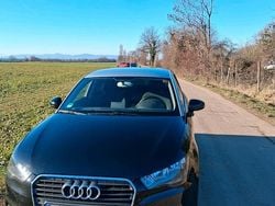 Schwarz Gebraucht 2013 Audi A1 Sportback Ambition Kleinwagen | 6.950 € (Guter Preis)