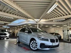 Glaciersilber metallic Gebraucht 2020 BMW 220 Van / Kleinbus | 22.950 € (Superpreis)