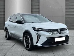 Perlmuttweiß+blackpearlschwa (metallic) Gebraucht 2024 Renault Scénic Iconic Van / Kleinbus | 39.989 € (Superpreis)