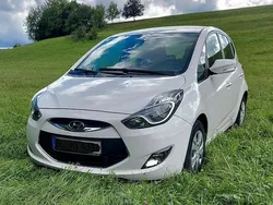Weiß Gebraucht 2013 Hyundai ix20 Edition Van / Kleinbus | 4.100 € (Guter Preis)