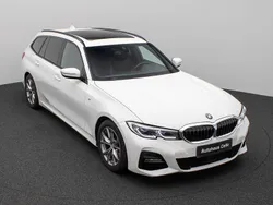 Weiß Gebraucht 2022 BMW 320 M Sport Limousine | 32.399 € (Guter Preis)