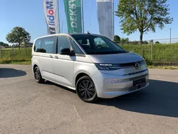Reflexsilber metallic Gebraucht 2023 VW T7 Life Van | 49.290 € (Superpreis)