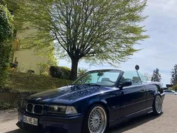 Blau Gebraucht 1995 BMW 320 Cabriolet M Sport Cabrio | 8.300 €