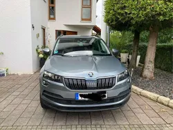 Grau Gebraucht 2018 Skoda Karoq Ambition SUV | 18.800 € (Guter Preis)