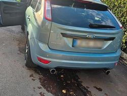 Blau Gebraucht 2009 Ford Focus Titanium Limousine | 1.700 € (Superpreis)