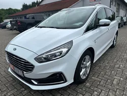 Weiß Gebraucht 2020 Ford S-MAX Titanium Van / Kleinbus | 17.400 € (Guter Preis)