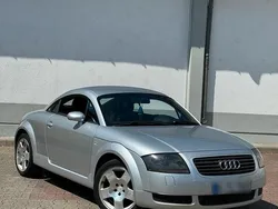 Grau Gebraucht 1999 Audi TT S-Line Coupé | 5.200 € (Etwas zu teuer)
