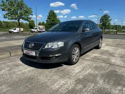 Grau Gebraucht 2009 VW Passat Highline Limousine | 3.900 € (Fairer Preis)