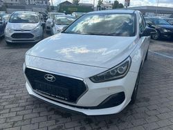 Weiß Gebraucht 2019 Hyundai i30 YES! Limousine | 12.999 € (Guter Preis)