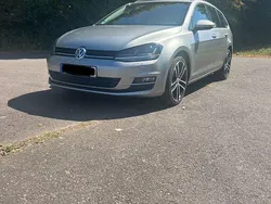 Grau Gebraucht 2015 VW Golf VII Comfortline Kombi | 9.700 € (Fairer Preis)