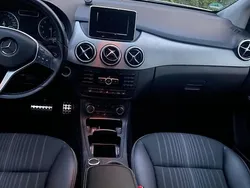 Weiß Gebraucht 2013 Mercedes B180 Van / Kleinbus | 9.250 € (Fairer Preis)