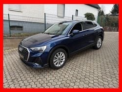 Blau Gebraucht 2022 Audi Q3 Sportback Basis SUV | 28.549 €