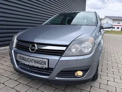 Lichtsilber/silver lightning Gebraucht 2005 Opel Astra Kombi | 2.790 € (Etwas zu teuer)