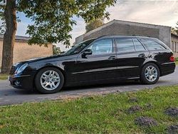 Schwarz Gebraucht 2006 Mercedes E320 Kombi | 4.199 € (Fairer Preis)