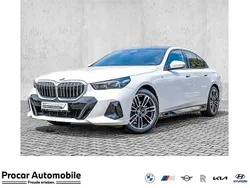 Weiß Gebraucht 2024 BMW 520 M Sport Limousine | 55.990 € (Guter Preis)