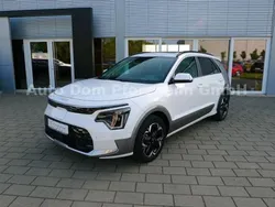 Snow white pearl (swp) Neu 2024 Kia e-Niro 2 SUV | 33.890 € (Fairer Preis)