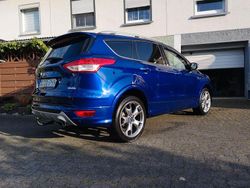 Blau Gebraucht 2016 Ford Kuga Individual SUV | 11.300 € (Guter Preis)