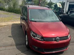 Rot Gebraucht 2012 VW Touran Van / Kleinbus | 9.250 € (Fairer Preis)
