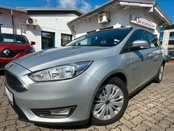 Silber Gebraucht 2016 Ford Focus Kombi | 8.949 € (Fairer Preis)