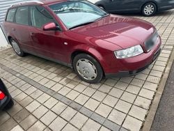 Rot Gebraucht 2003 Audi A4 Kombi | 1.450 €