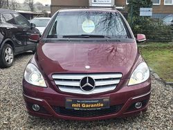 Rot Gebraucht 2009 Mercedes B200 Van / Kleinbus | 3.500 € (Guter Preis)