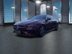 Rot Gebraucht 2024 Mercedes CLA200 Shooting Brake AMG Kombi | 31.970 €