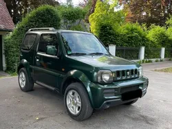 Grün Gebraucht 2010 Suzuki Jimny SUV | 8.800 € (Fairer Preis)