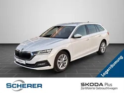 Moonweiß perleffekt Gebraucht 2023 Skoda Octavia Style Kombi | 22.900 € (Superpreis)