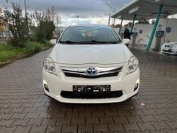 Weiß Gebraucht 2012 Toyota Auris Hybrid Life Limousine | 6.499 € (Superpreis)