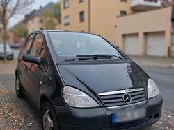 Schwarz Gebraucht 2000 Mercedes A160 Kleinwagen | 850 €