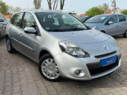 Grau Gebraucht 2009 Renault Clio II Dynamique Limousine | 3.490 € (Etwas zu teuer)